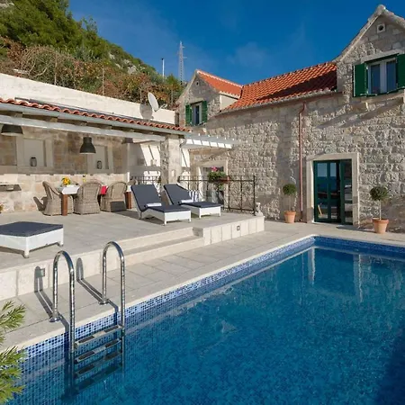 Belle Murvica An Exquisite 3 Bedroom Overlooking The Adriatic Sea *