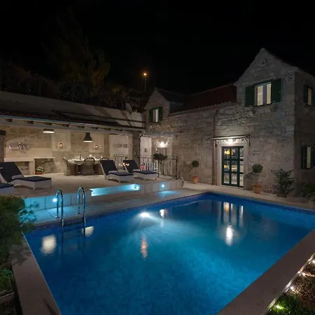 Exquisite Brac 3 Bedrooms Belle Overlooking The Adriatic Sea Private Pool Villa